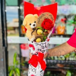 1 Rosa com Ursinho e Ferrero Rocher