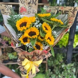 Buquê 12 Girassóis