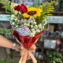 Buquê 1 Girassol e 1 Almofada Carinhosa